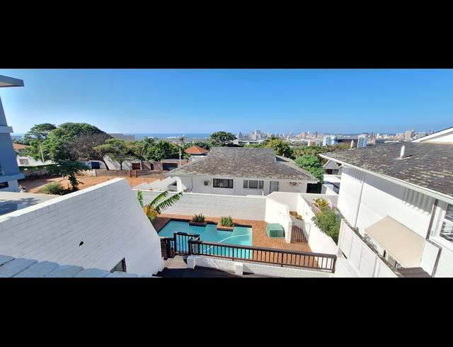3 BEDROOM DUPLEX RENTED IN ESSENWOOD